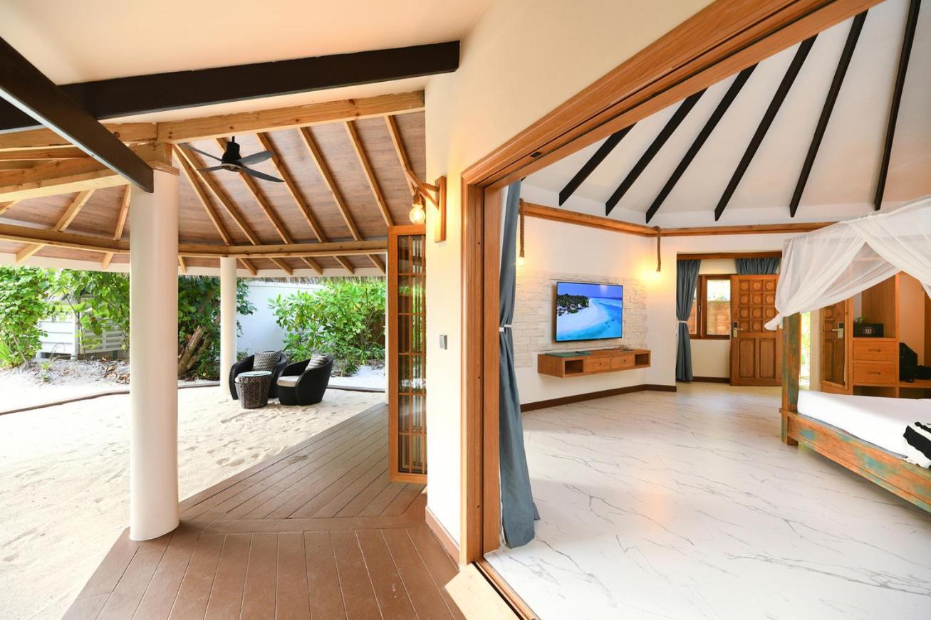 Kihaa Maldives Hotel Dhonfanu Exterior photo