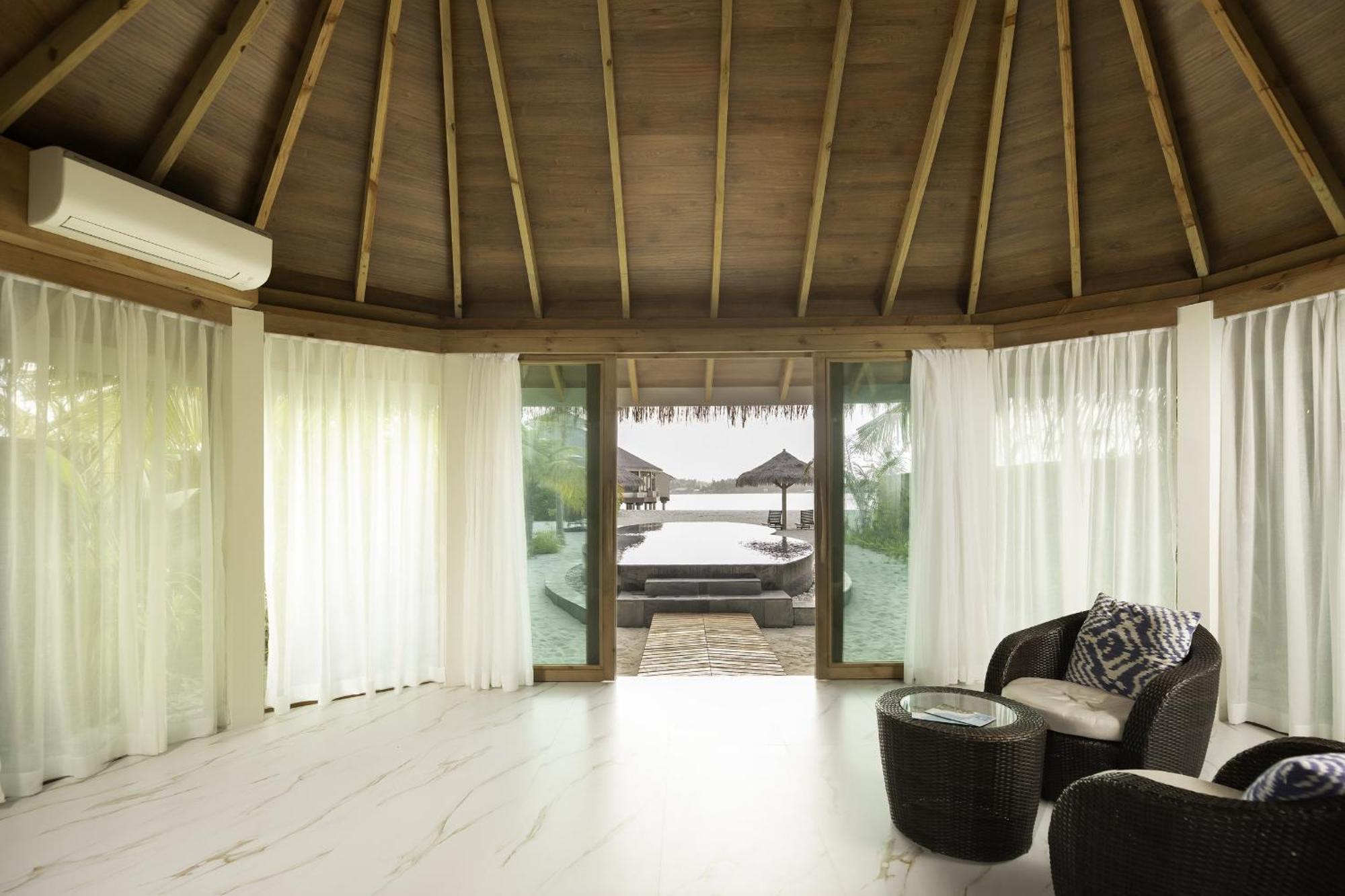 Kihaa Maldives Hotel Dhonfanu Exterior photo